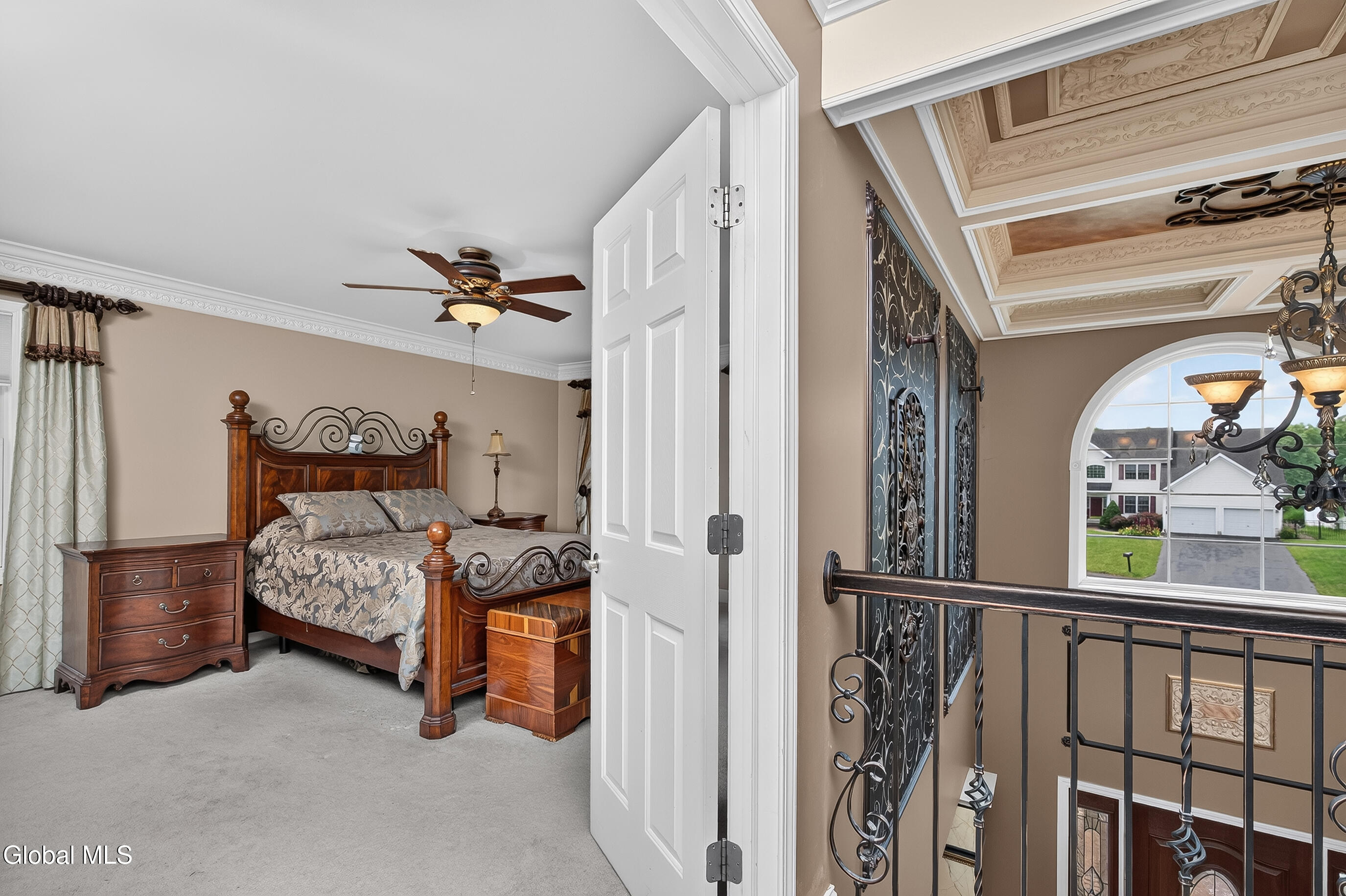 14 Ridgefield Way Watervliet NY 12189