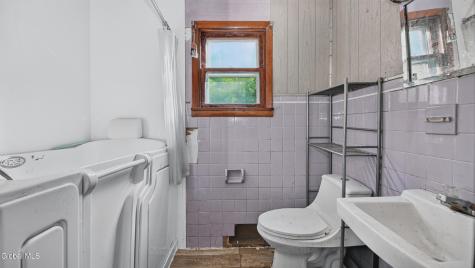 9 Hillcrest Avenue Gloversville NY 12078