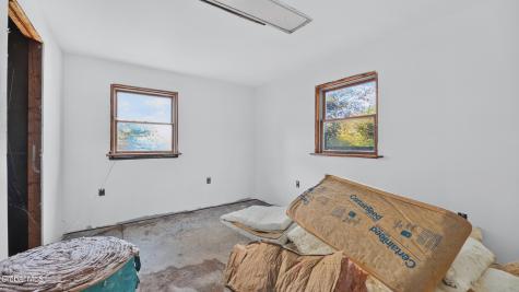 9 Hillcrest Avenue Gloversville NY 12078