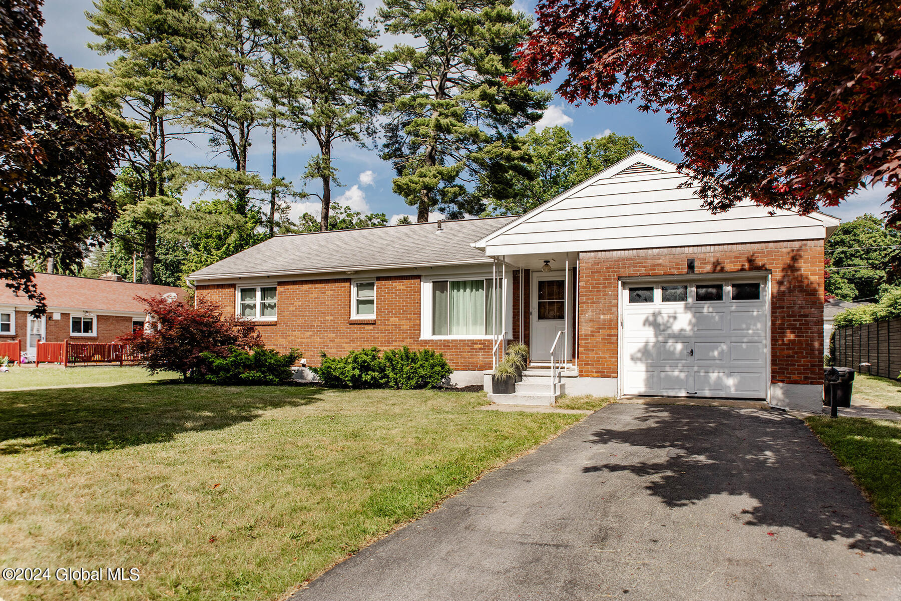 3 Benton Drive Saratoga Springs NY 12866