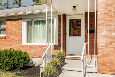 3 Benton Drive Saratoga Springs NY 12866