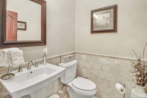 20 Heather Ridge Road Troy NY 12180
