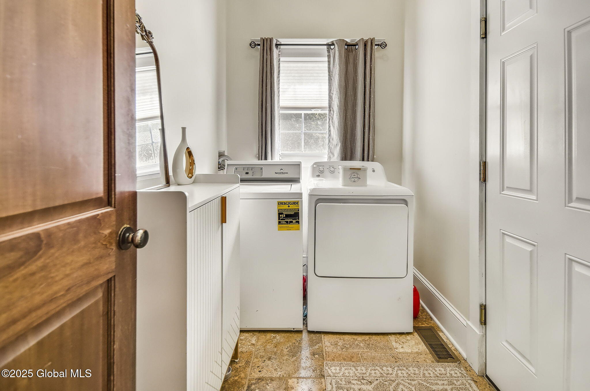 20 Heather Ridge Road Troy NY 12180
