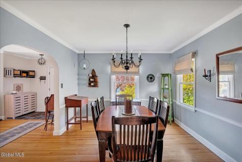 1550 Valencia Road Niskayuna NY 12309