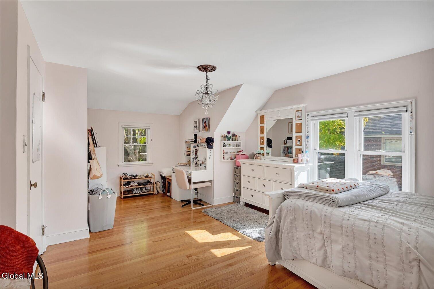 1550 Valencia Road Niskayuna NY 12309