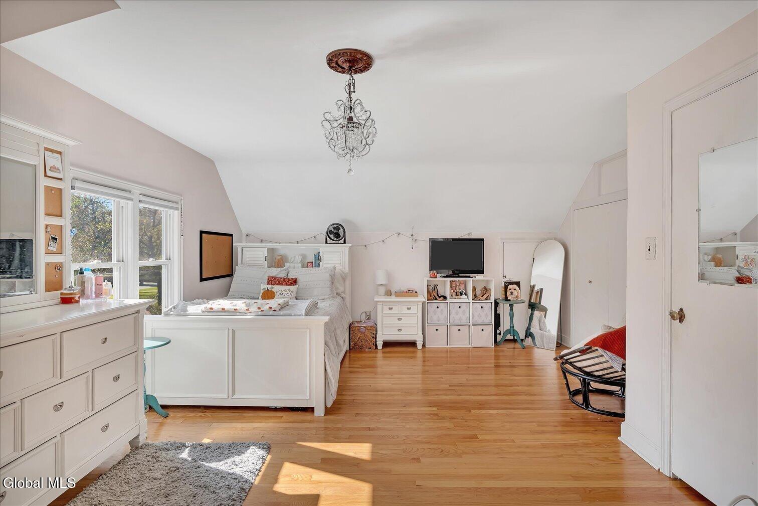 1550 Valencia Road Niskayuna NY 12309