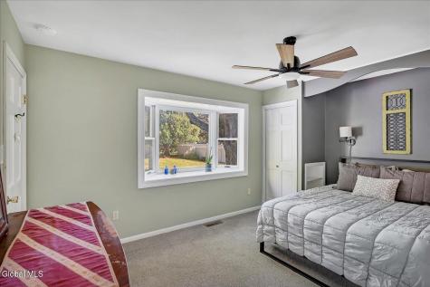 1550 Valencia Road Niskayuna NY 12309