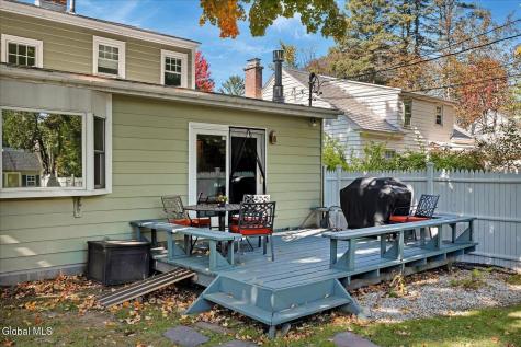 1550 Valencia Road Niskayuna NY 12309