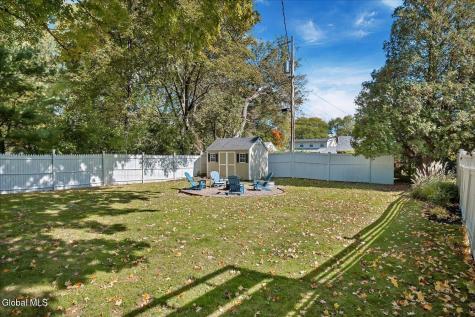 1550 Valencia Road Niskayuna NY 12309