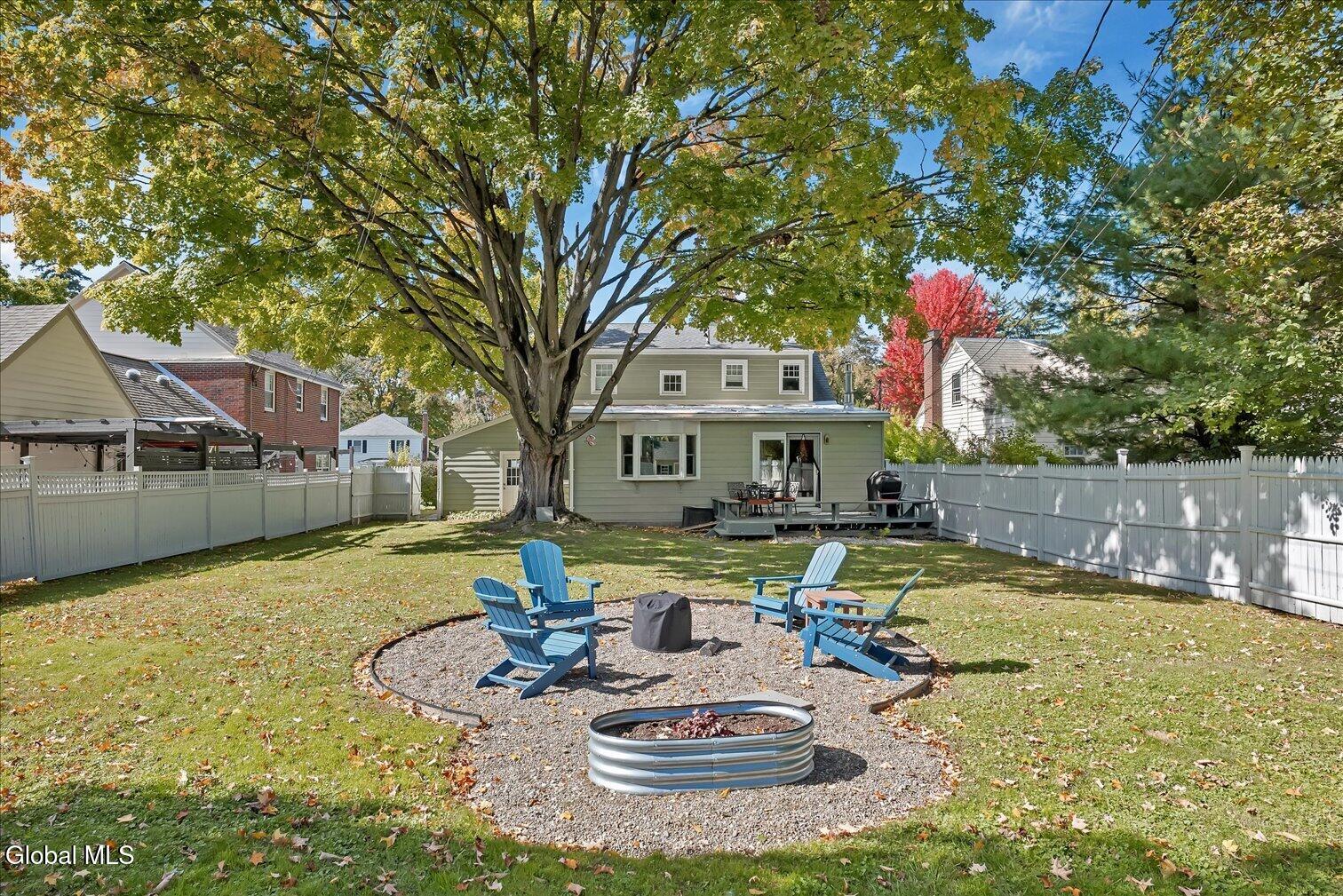1550 Valencia Road Niskayuna NY 12309