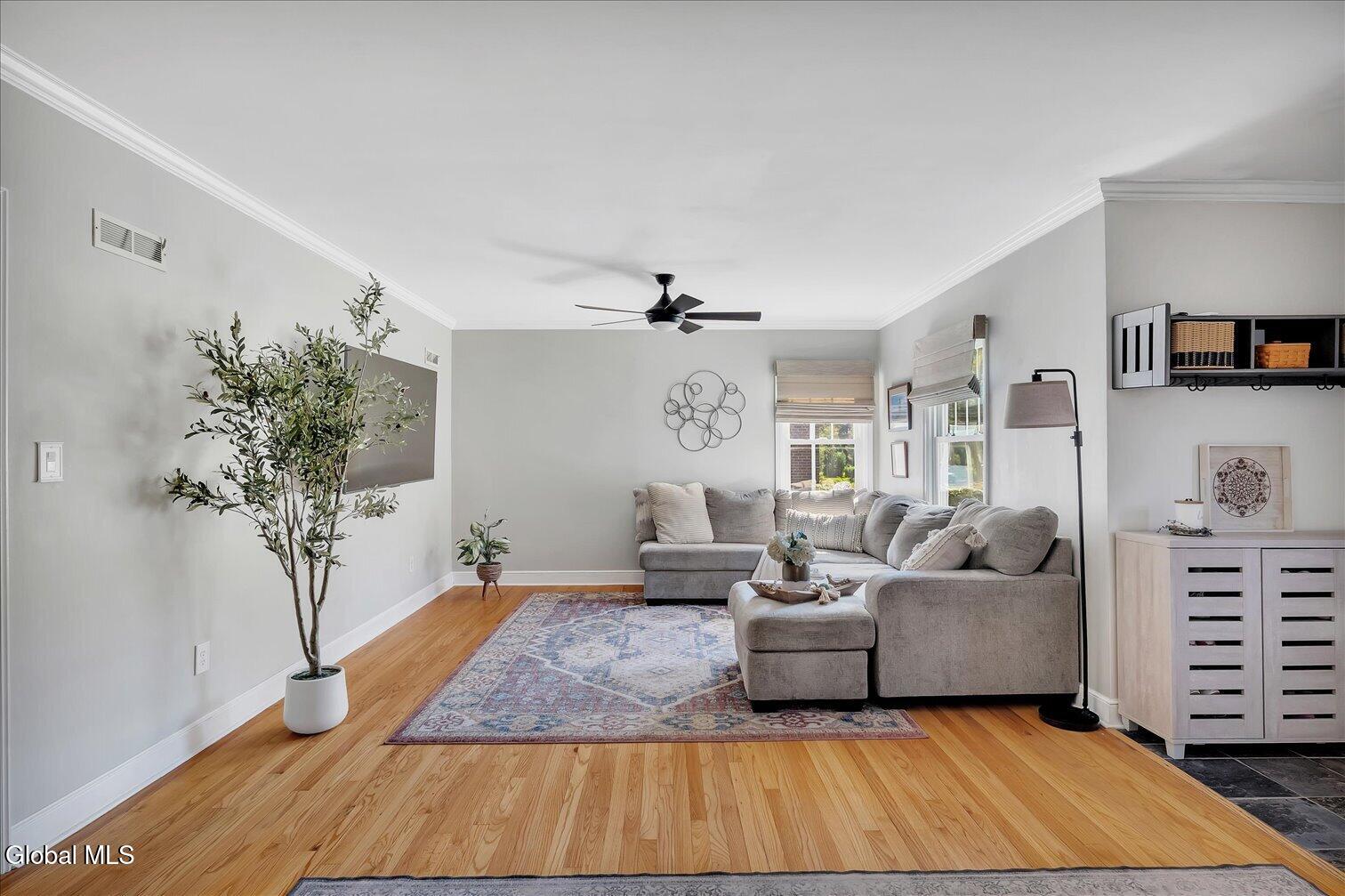 1550 Valencia Road Niskayuna NY 12309