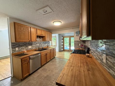 250 Woodscape Drive Guilderland NY 12203