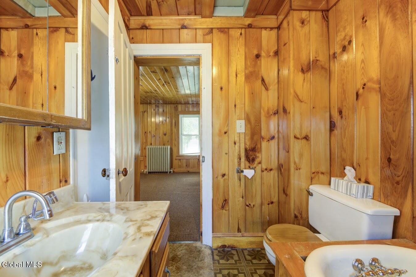 212 Glebe Street Johnstown NY 12095