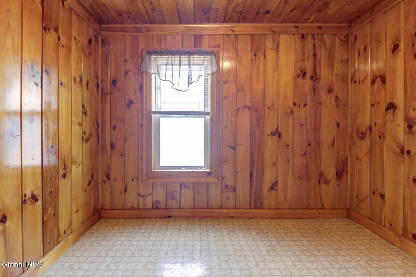 212 Glebe Street Johnstown NY 12095