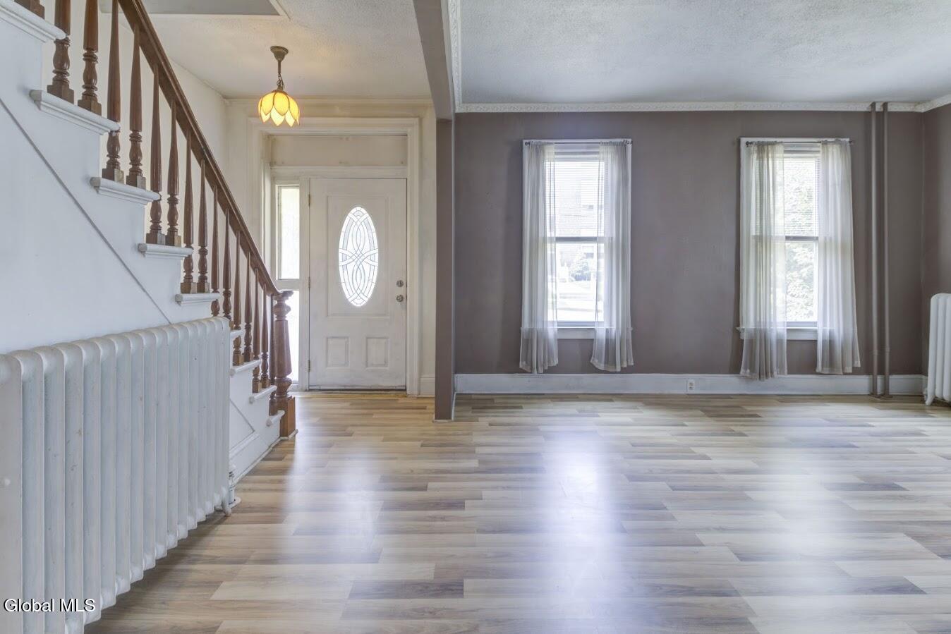 212 Glebe Street Johnstown NY 12095