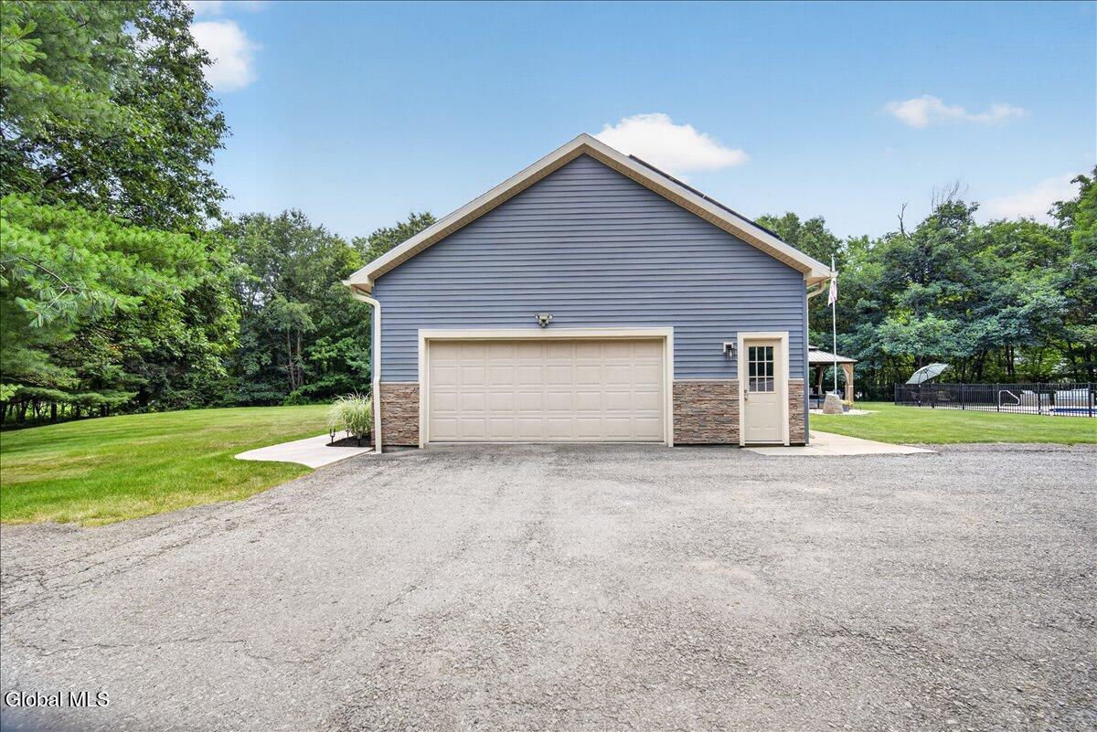 22 Wheeler Drive Ballston Lake NY 12019
