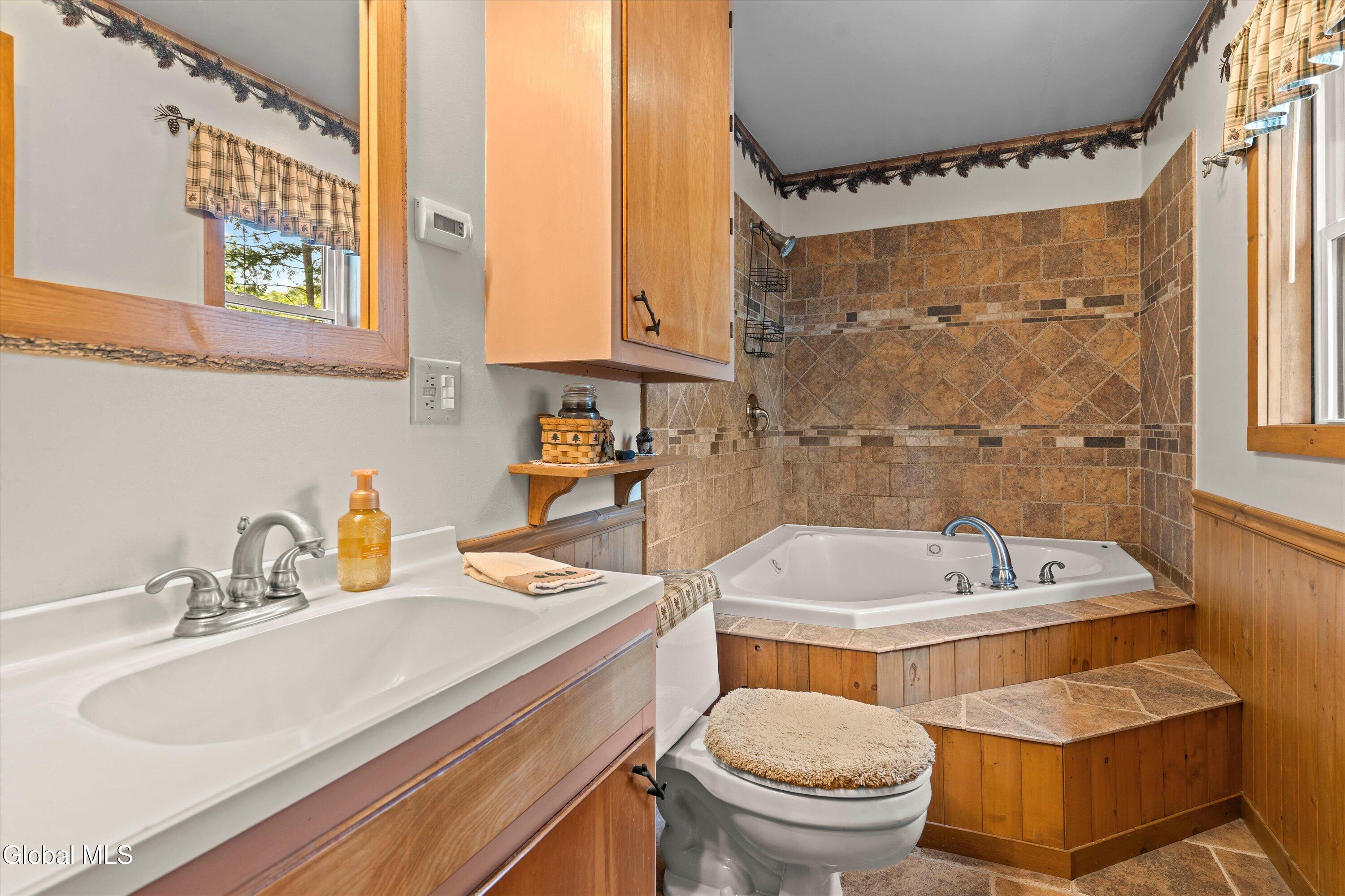 4255-4259 Glendale Road Pottersville NY 12860