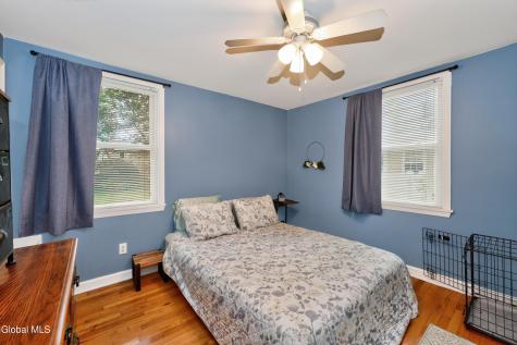 4 Eisenhower Court Colonie NY 12205