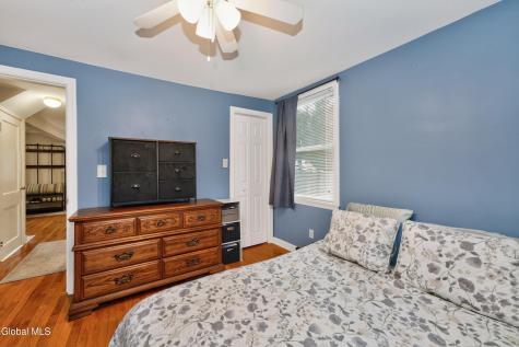 4 Eisenhower Court Colonie NY 12205