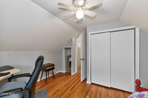 4 Eisenhower Court Colonie NY 12205