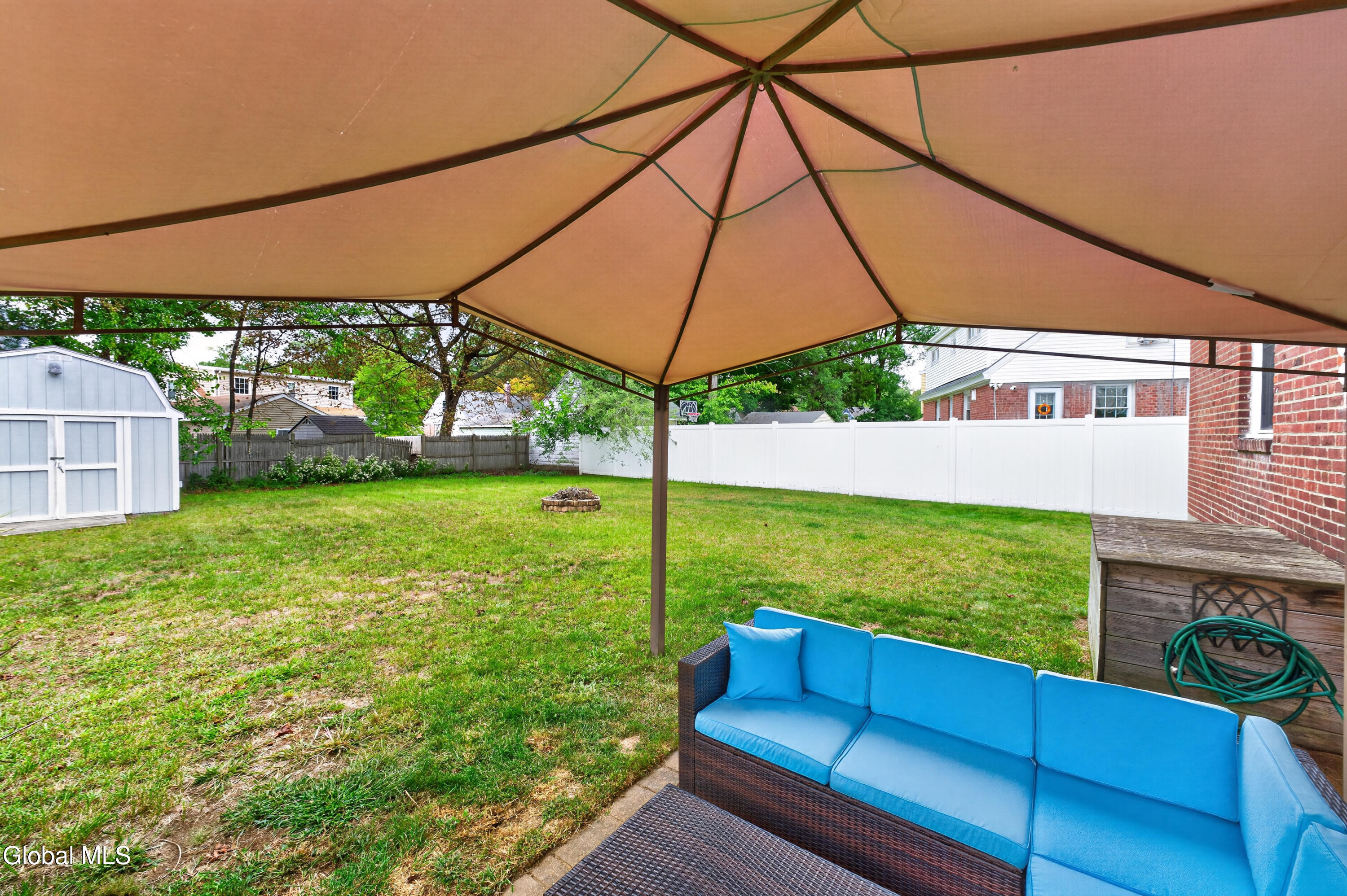 4 Eisenhower Court Colonie NY 12205