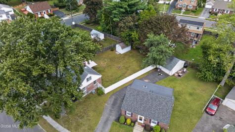 4 Eisenhower Court Colonie NY 12205