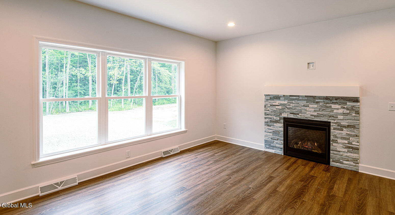 38 Heritage Way Selkirk NY 12158
