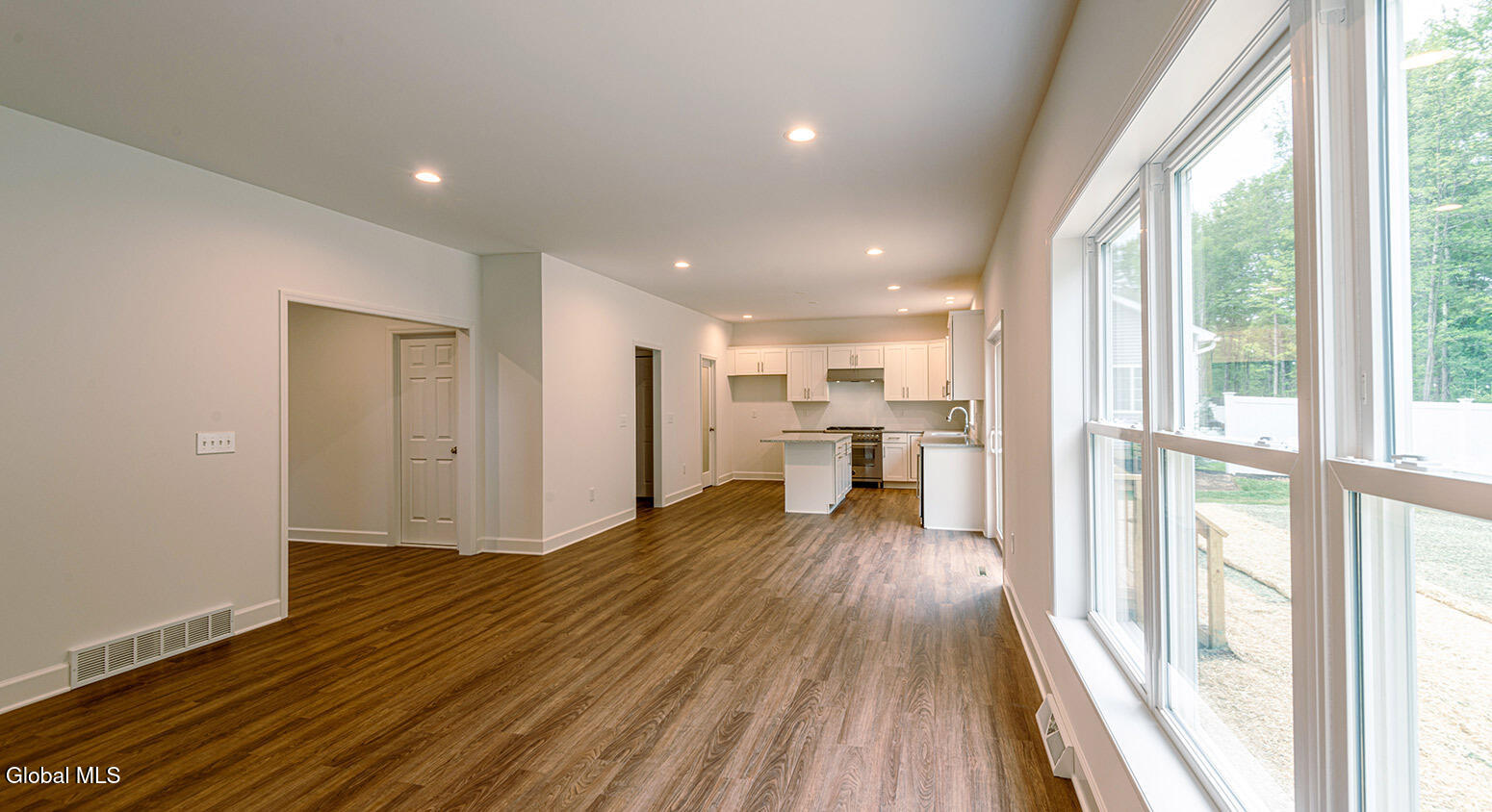 38 Heritage Way Selkirk NY 12158