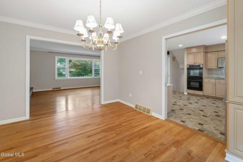 2284 Berkley Avenue Niskayuna NY 12309
