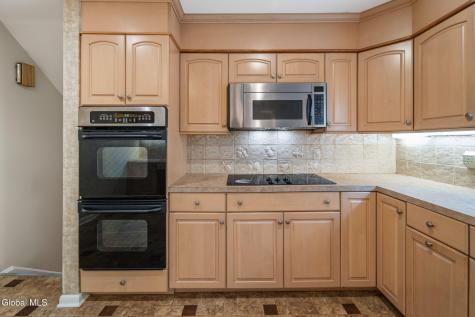 2284 Berkley Avenue Niskayuna NY 12309