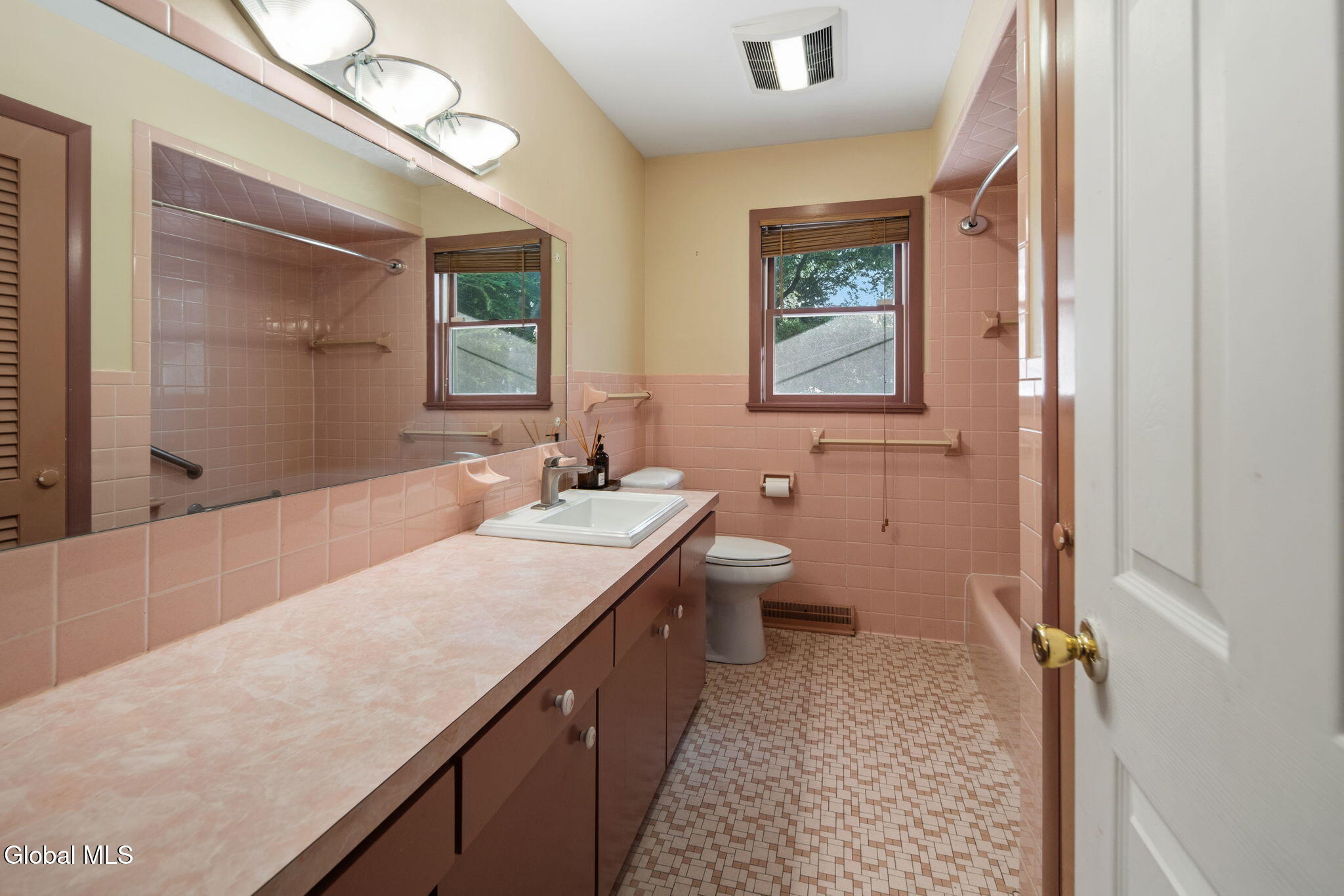 2284 Berkley Avenue Niskayuna NY 12309