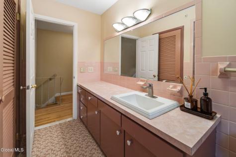 2284 Berkley Avenue Niskayuna NY 12309