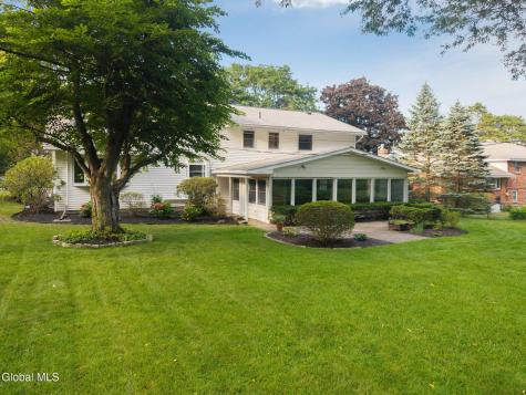 2284 Berkley Avenue Niskayuna NY 12309