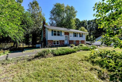 7 Garden Drive Clifton Park NY 12065