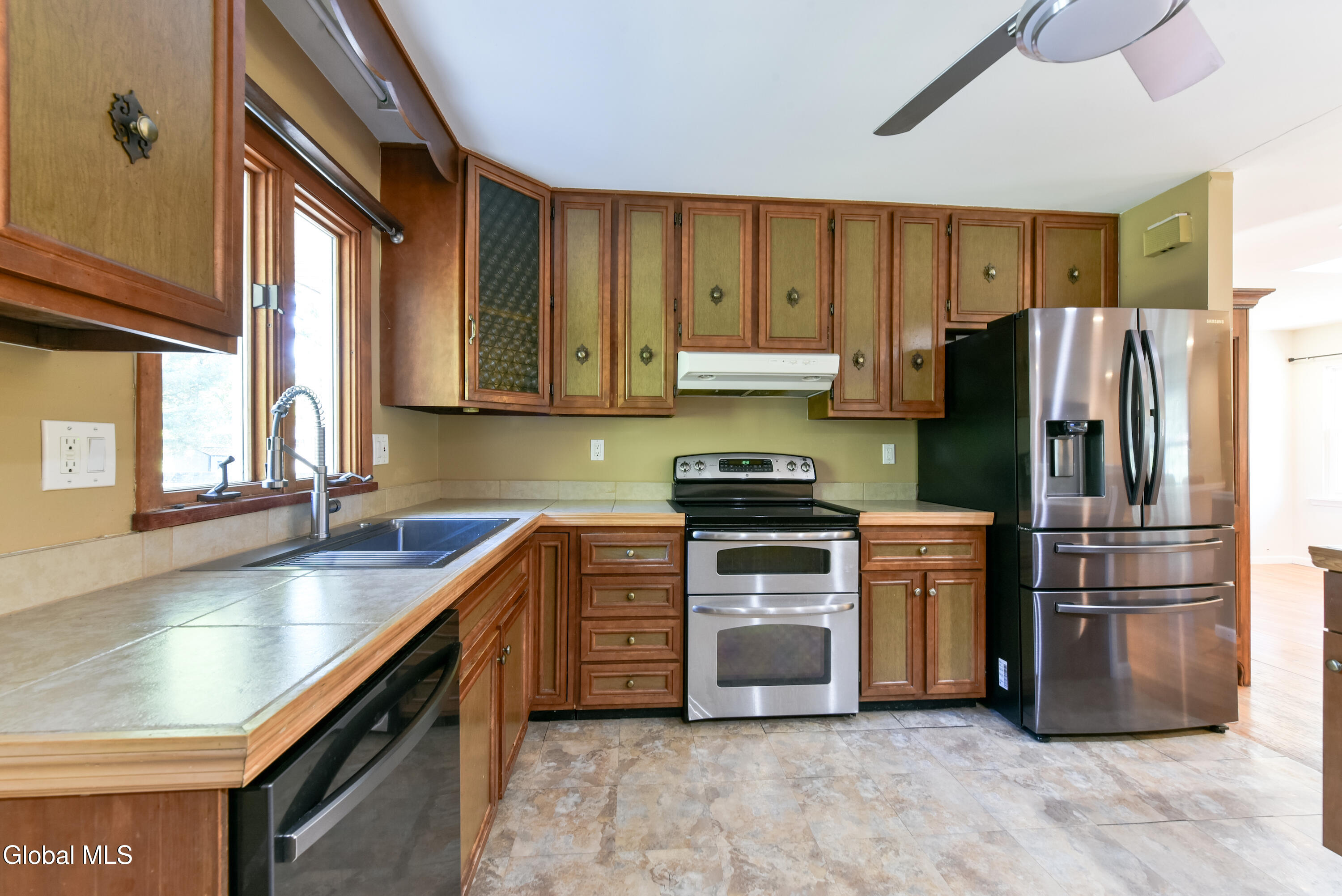 7 Garden Drive Clifton Park NY 12065