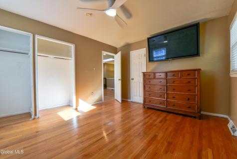7 Garden Drive Clifton Park NY 12065