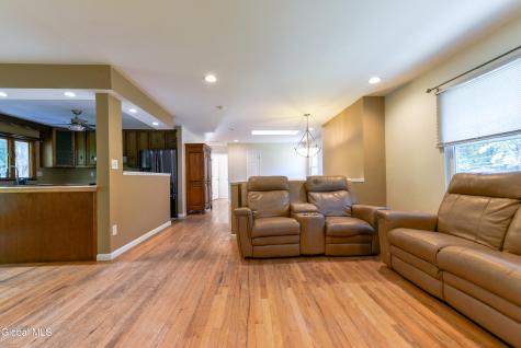 7 Garden Drive Clifton Park NY 12065