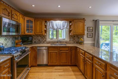 7 Lakeview Drive Gansevoort NY 12831