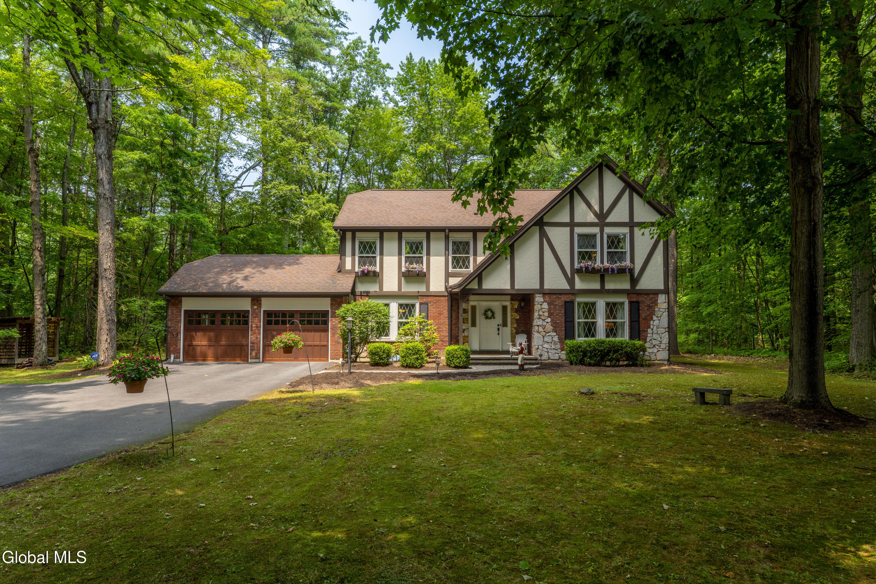 7 Lakeview Drive Gansevoort NY 12831