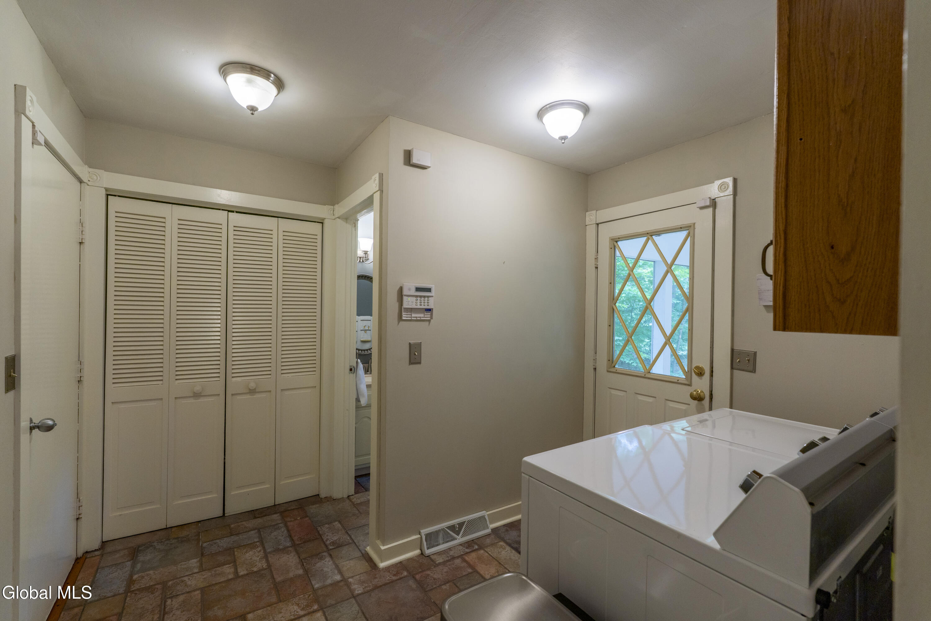 7 Lakeview Drive Gansevoort NY 12831