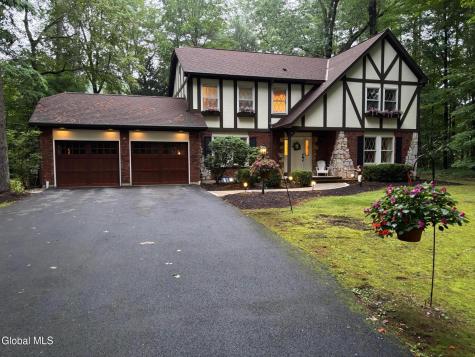 7 Lakeview Drive Gansevoort NY 12831