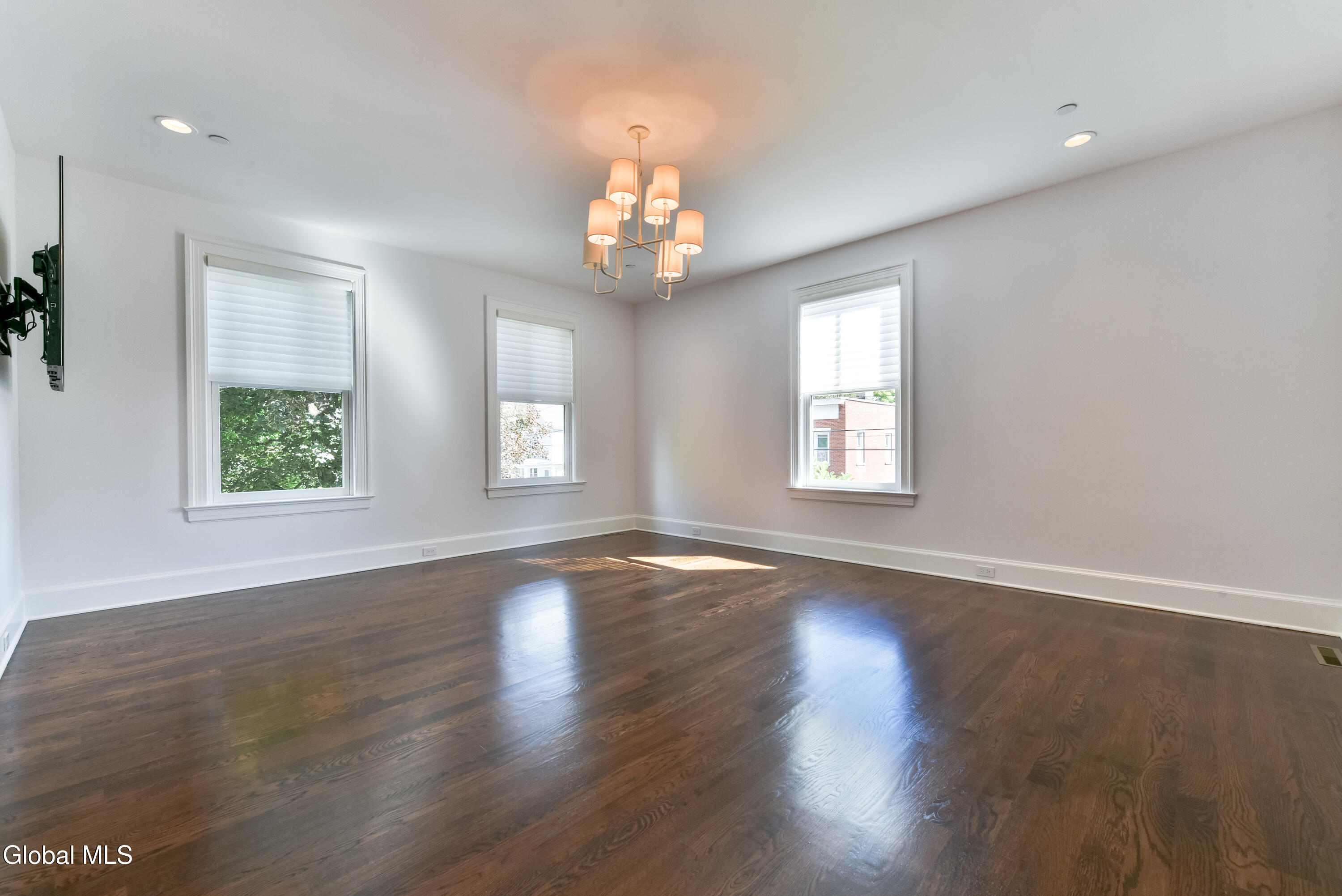 191 Beekman Street Saratoga Springs NY 12866
