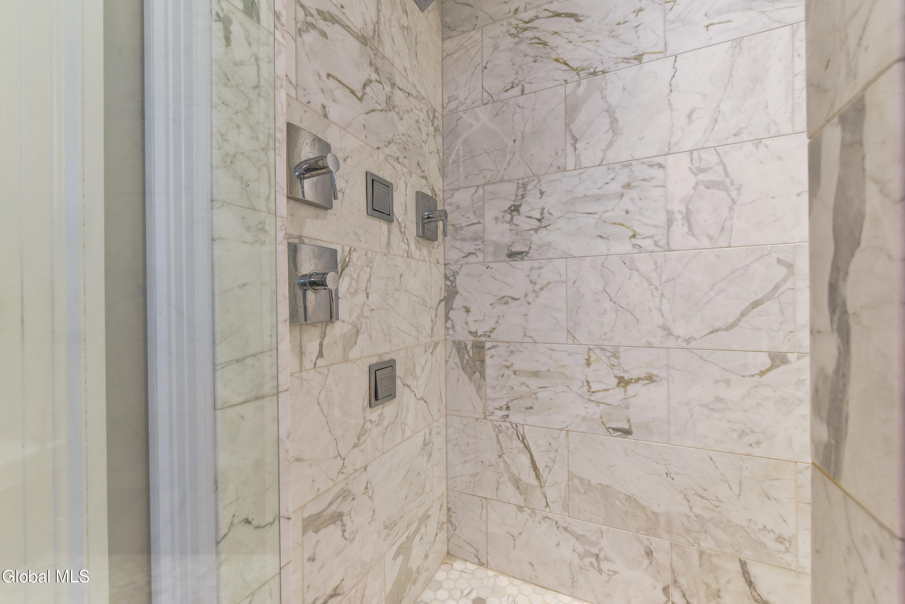 191 Beekman Street Saratoga Springs NY 12866