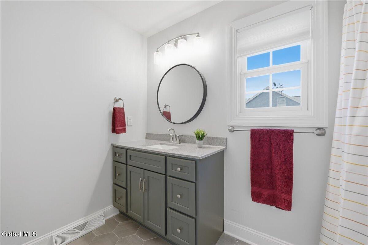 17 Tyler Drive Saratoga Springs NY 12866