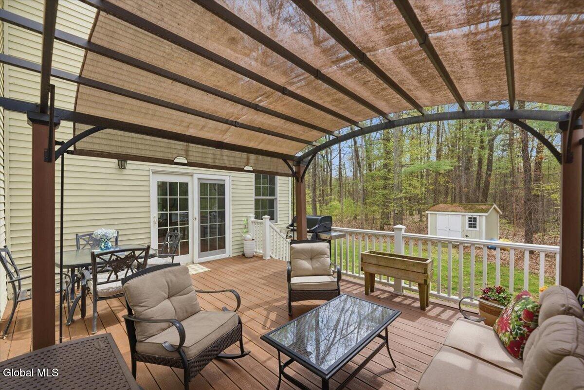 17 Tyler Drive Saratoga Springs NY 12866