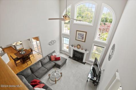 9 Avallon Way Altamont NY 12009