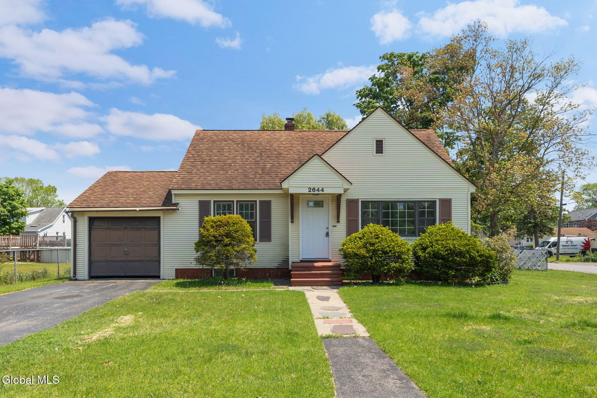 2644 Van Dyke Avenue Schenectady NY 12306