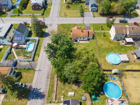 2644 Van Dyke Avenue Schenectady NY 12306