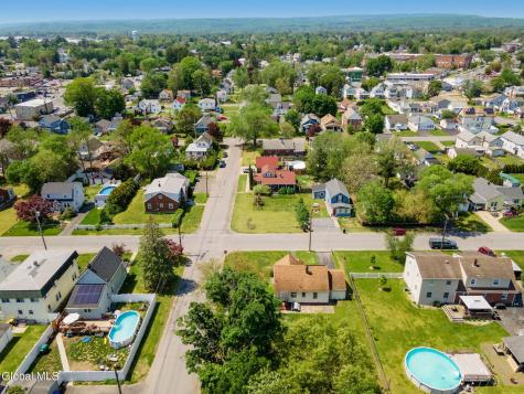 2644 Van Dyke Avenue Schenectady NY 12306