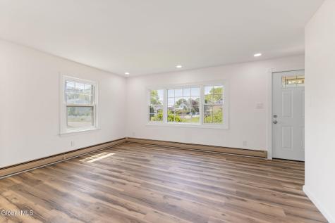 2644 Van Dyke Avenue Schenectady NY 12306